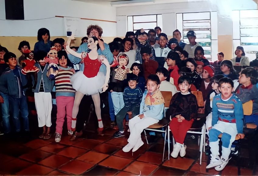 Seli, 1992, em uma escola de Canela (RS/Brasil).