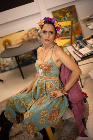 Vânia Ordones interpreta Frida Kahlo